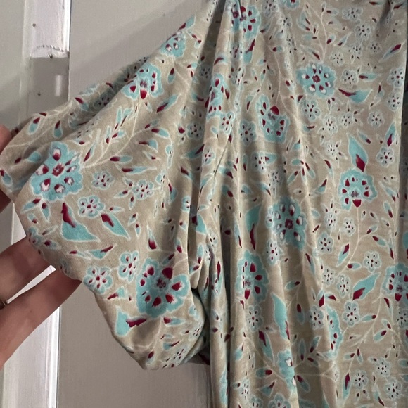 Floral abstract print shirt - Picture 2 of 4